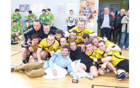 Les seniors garçons vainqueurs de la Coupe de Bretagne.
