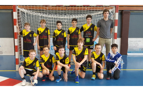 Moins DE 13 ANS GARS